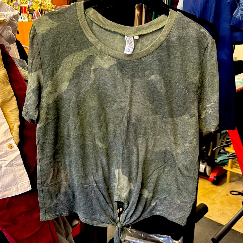 Alternative Camo tee Earth Collection